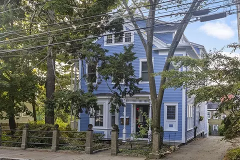 44 Porter St #3, Somerville, MA 02143