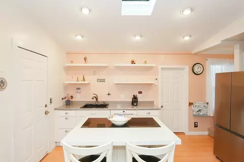 12 Thirteenth St, Wareham, MA 02558 photo 11