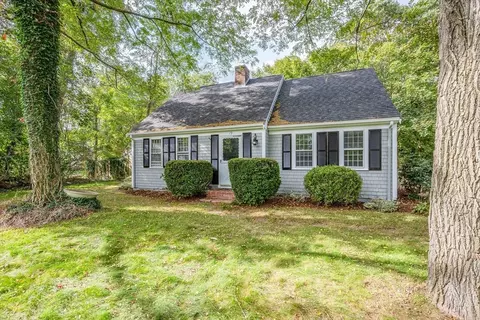 19 Union St, Yarmouth, MA 02675