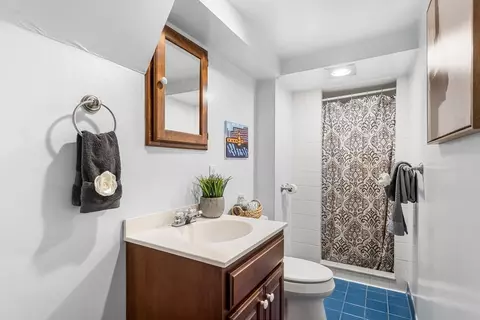 Bath - 11 Gerson Ter, Lowell, MA 01852 photo 2 of 3