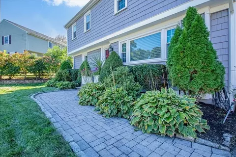 Exterior - 34 Willard St, Dedham, MA 02026 photo 2 of 7