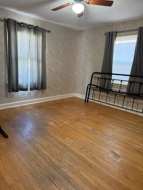 158 Davis St, Springfield, MA 01104 photo 5
