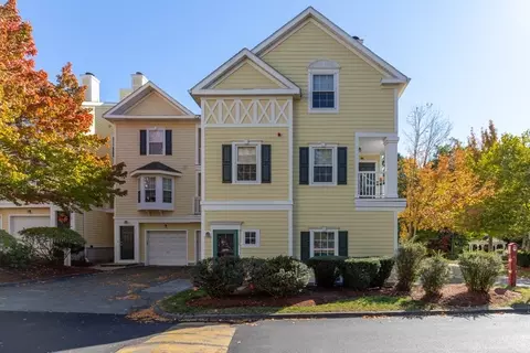 104 Gazebo Cir #104, Reading, MA 01867