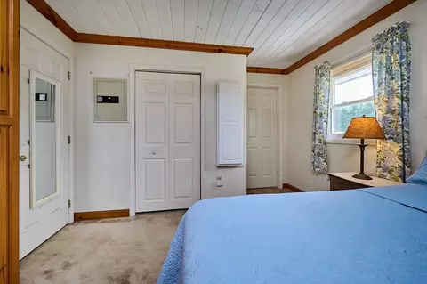 Bedroom - 10 Phillips Dr, Colrain, MA 01340 photo 2 of 4