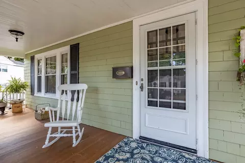 57 Middlesex Rd, Stoneham, MA 02180 photo 2