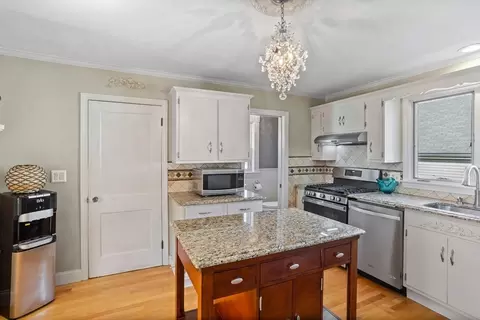 57 Middlesex Rd, Stoneham, MA 02180 photo 15