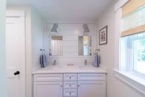 Bath - 11 Tudor, Mashpee, MA 02649 photo 3 of 3