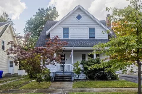 38 Thorndyke St, Springfield, MA 01118
