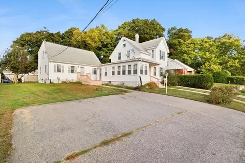 88 Angell St, Mansfield, MA 02048