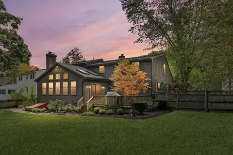 20 Stratford Rd, Natick, MA 01760