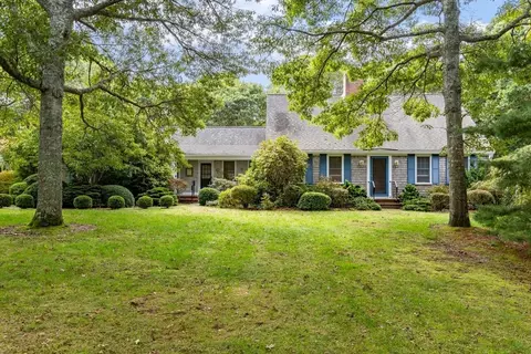 13 Packet Lndg, Orleans, MA 02653