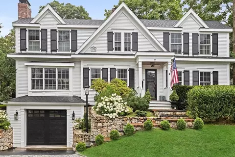 54 Elm St, Hingham, MA 02043
