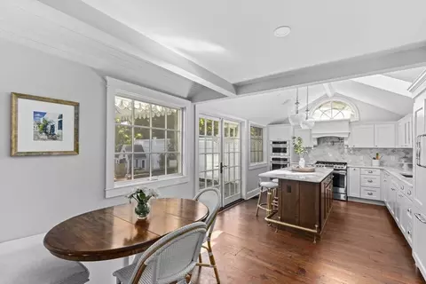 54 Elm St, Hingham, MA 02043 photo 5