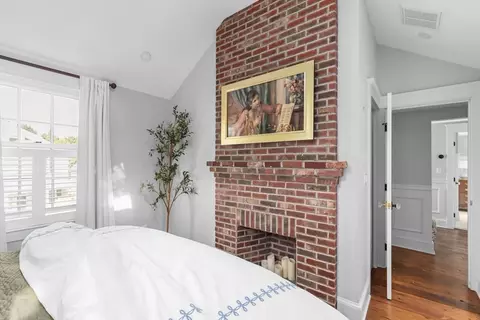 54 Elm St, Hingham, MA 02043 photo 18