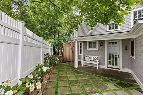 54 Elm St, Hingham, MA 02043 photo 31