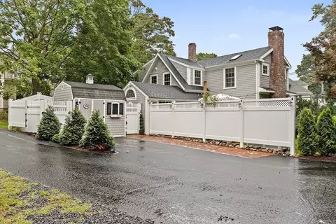 54 Elm St, Hingham, MA 02043 photo 33
