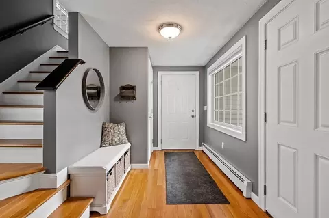 Entry Way - 44 Brooks Rd, Paxton, MA 01612 photo 1 of 4