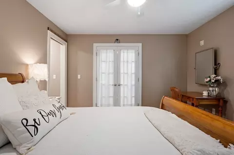 Bedroom - 44 Brooks Rd, Paxton, MA 01612 photo 2 of 3