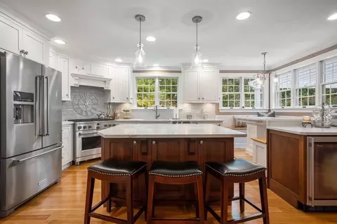 Kitchen - 44 Brooks Rd, Paxton, MA 01612 photo 2 of 4