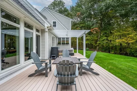 Exterior - 44 Brooks Rd, Paxton, MA 01612 photo 3 of 7