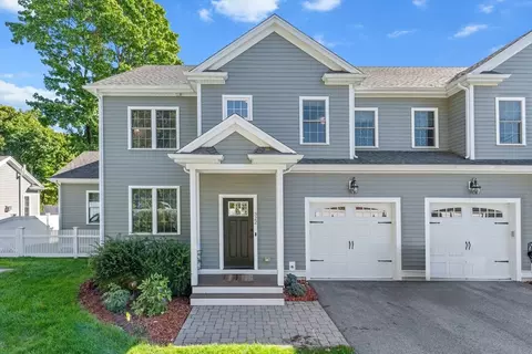 322 Hunnewell St, Needham, MA 02494