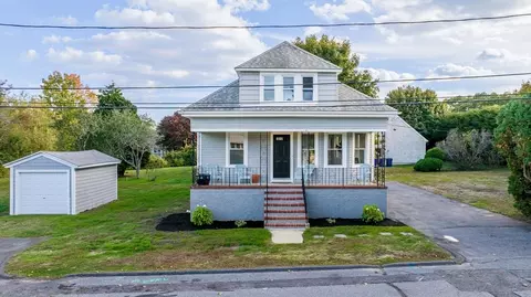 9 Nancy St, Fairhaven, MA 02719