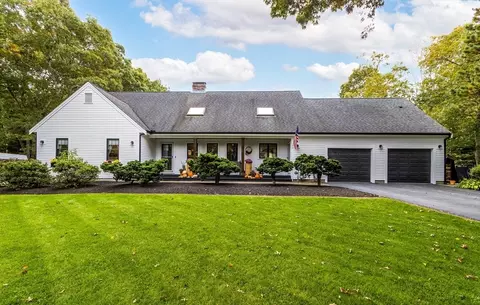 81 Carol Ave, Falmouth, MA 02536