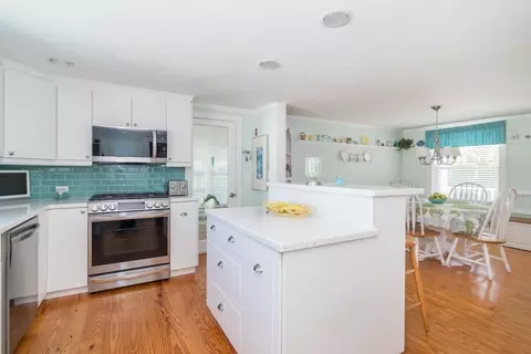 11 Central Pl, Bourne, MA 02532 photo 10