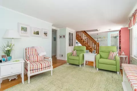 11 Central Pl, Bourne, MA 02532 photo 5