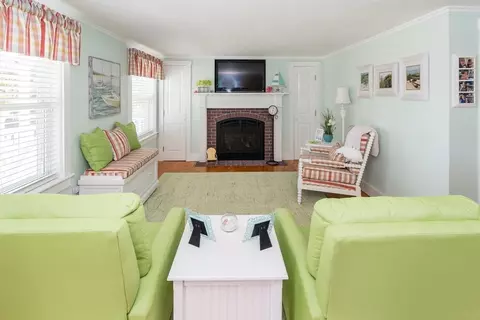 11 Central Pl, Bourne, MA 02532 photo 6