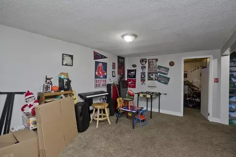 33 Coleman St, Springfield, MA 01109 photo 24