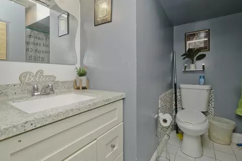 33 Coleman St, Springfield, MA 01109 photo 21