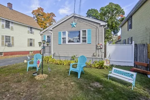 33 Coleman St, Springfield, MA 01109 photo 2