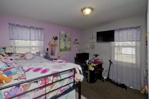 33 Coleman St, Springfield, MA 01109 photo 14