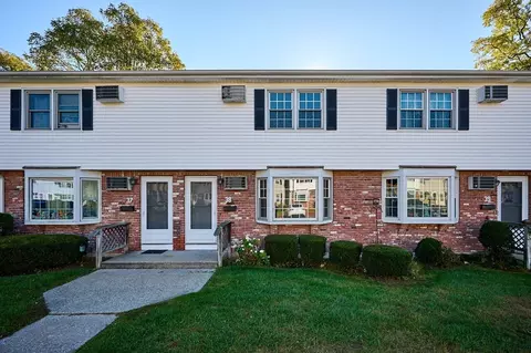 41 South St #38, Easthampton, MA 01027