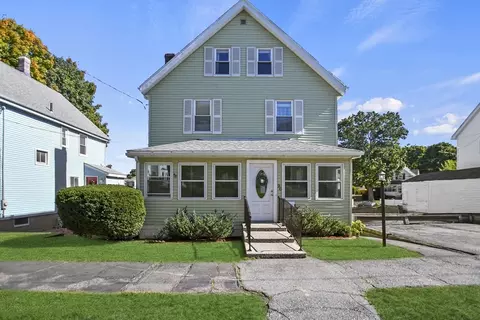 96 Gould St, Wakefield, MA 01880