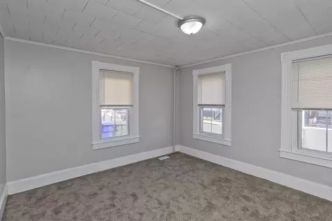 22 Chester St, Springfield, MA 01105 photo 17