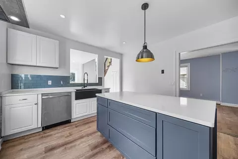 79 Tremont St, Peabody, MA 01960