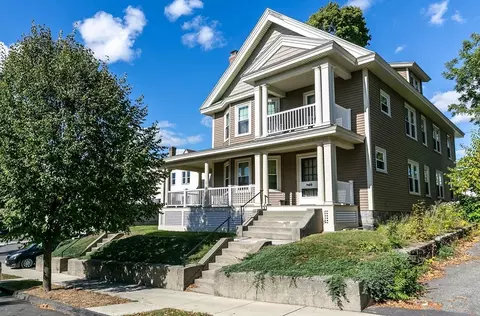 3 Stoneland Rd, Worcester, MA 01603