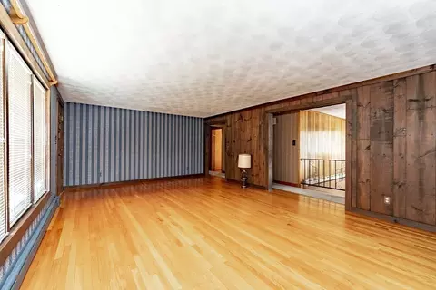 91 Dixie Ter, Chicopee, MA 01020 photo 17