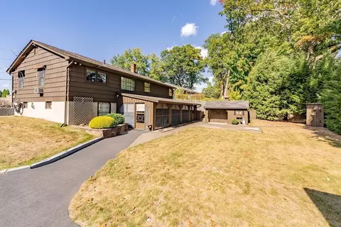 91 Dixie Ter, Chicopee, MA 01020 photo 4