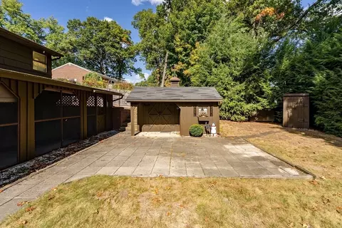 91 Dixie Ter, Chicopee, MA 01020 photo 6