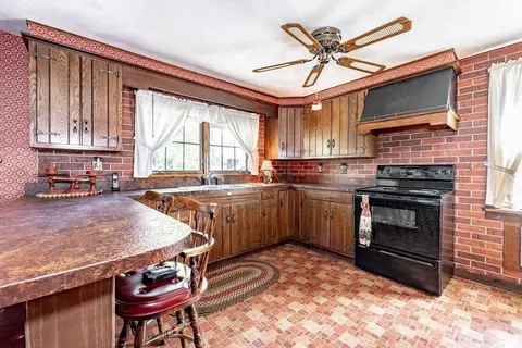 91 Dixie Ter, Chicopee, MA 01020 photo 11