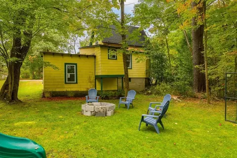 Exterior - 63 Brookside Rd, Orange, MA 01364 photo 4 of 5