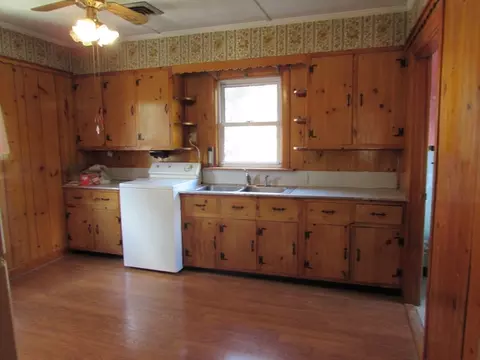 59 Adams St, Danvers, MA 01923 photo 9