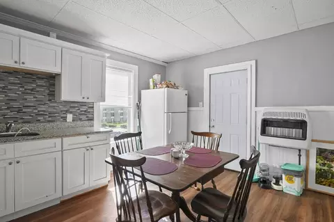 198 Vernon St, Worcester, MA 01607 photo 2