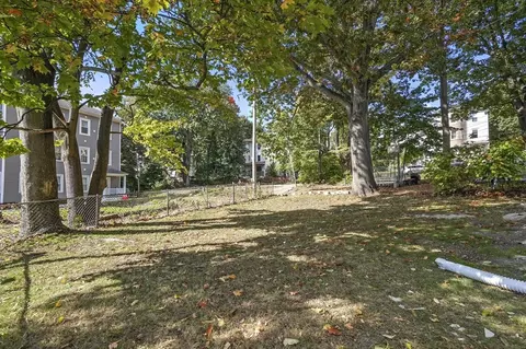 198 Vernon St, Worcester, MA 01607 photo 42