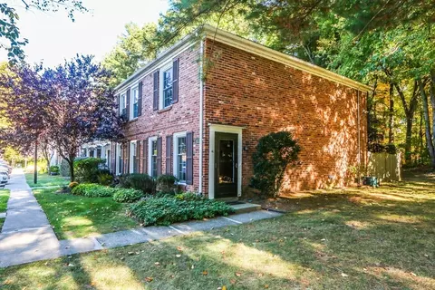 41 Smithfield Ct #41, Springfield, MA 01108 photo 2