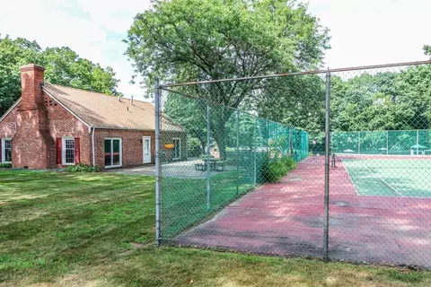 41 Smithfield Ct #41, Springfield, MA 01108 photo 36