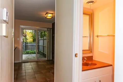 41 Smithfield Ct #41, Springfield, MA 01108 photo 10
